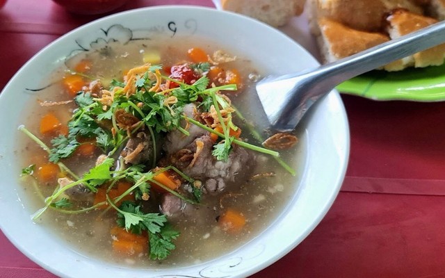 Bánh Mì La Gu - 104 Trần Phú