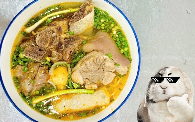 Bún Bò Huế - Rất Huế - 316 Nguyễn Sơn