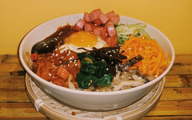 Tiệm Tháng Ba - Kim Bap, Mì Trộn & Cơm Trộn