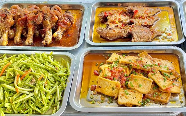 Cơm Tấm Sài Gòn - 395 Tăng Bạt Hổ