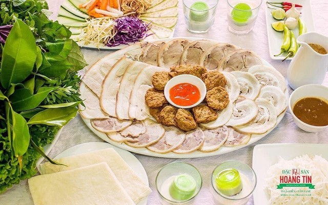 Ẩm Thực Hoàng Tín - Bánh Tráng Cuốn Thịt Heo