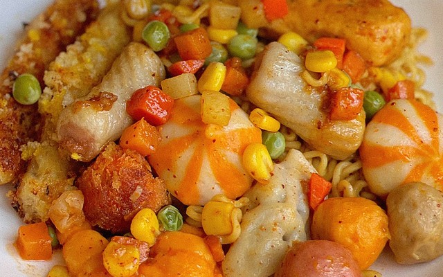 VFood - Mỳ Trộn Indomie & Ăn Vặt - Vũ Thạnh