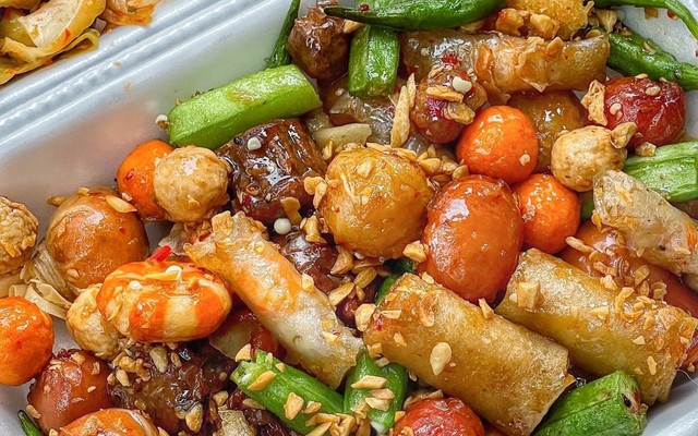 Kiot Ăn Vặt - Cá Viên Chiên Mắm Tỏi, Bánh Tráng & Mì Trộn