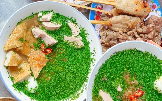 Tiệm Bánh Canh Hẹ Cá Dầm - 05 Nguyễn Công Trứ