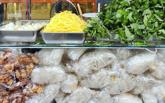 Bánh Tráng Phơi Sương Tóp Mỡ - 107A Vũ Bảo