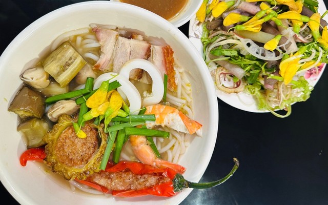 Bún Mắm Huyền Trân - Nguyễn Văn Linh