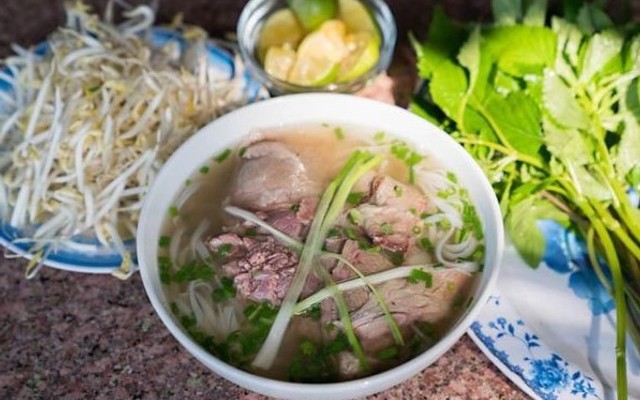 Phở Minh Văn Hiến - Bùi Thị Xuân