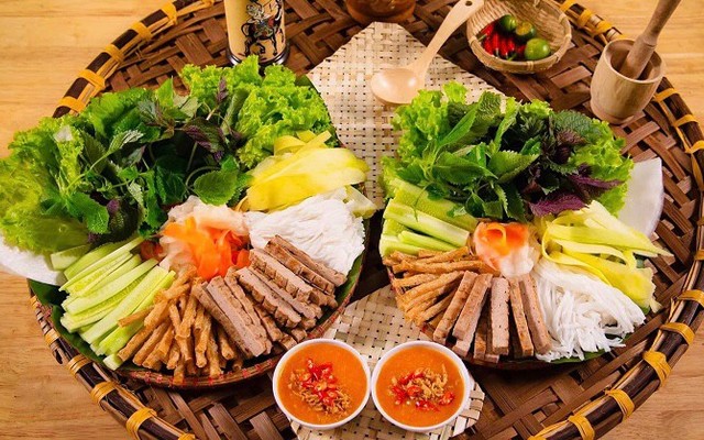 Tiệm Ăn Vặt Vivi - Buffet Nem Nướng