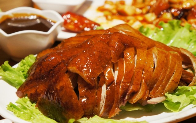 Nhất Long Quán - Vịt Gà Quay Lu Bắc Kinh - 142 Khúc Hạo