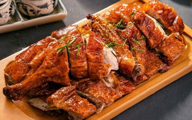 Quang Vịnh Ký - Vịt Quay, Xá Xíu & Ba Chỉ Nổ Bì - Trương Định
