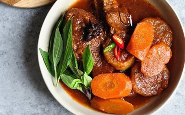 Tiệm Bò Kho Tháng Năm - 46 Lê Duẩn