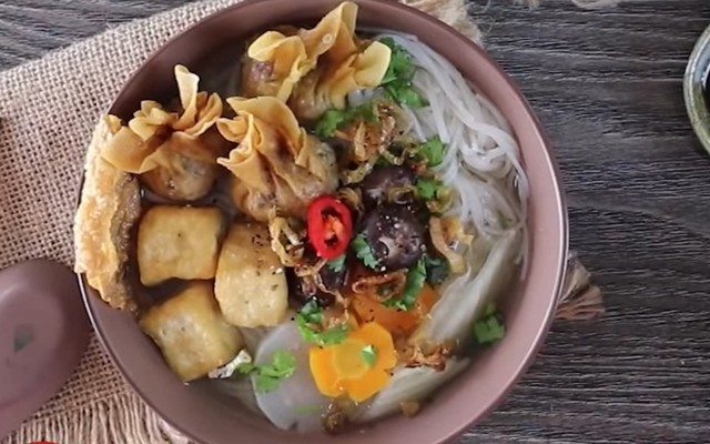 Hủ Tiếu Chay Ba Vũ - Lê Văn Nghề