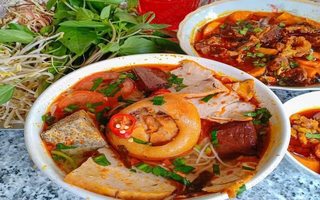 Bún Riêu Cô Vân