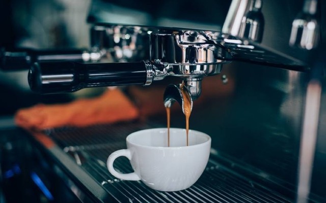 Nhân Vip Coffee - Cà Phê Pha Máy