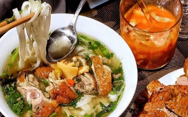 Bánh Cuốn Cao Bằng & Phở Vịt Quay Phương Mán - 111 Láng Hạ