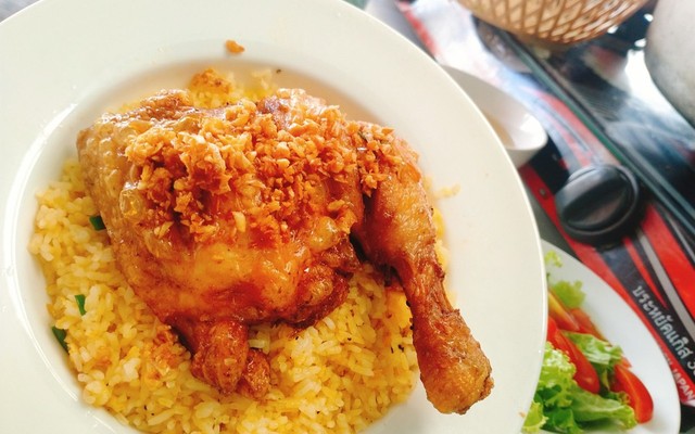 Cơm Gà Duy Mập - 22 Lê Văn Nghề