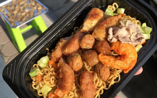 Mì Indomie & Nem Chua Rán - Cô Thủy