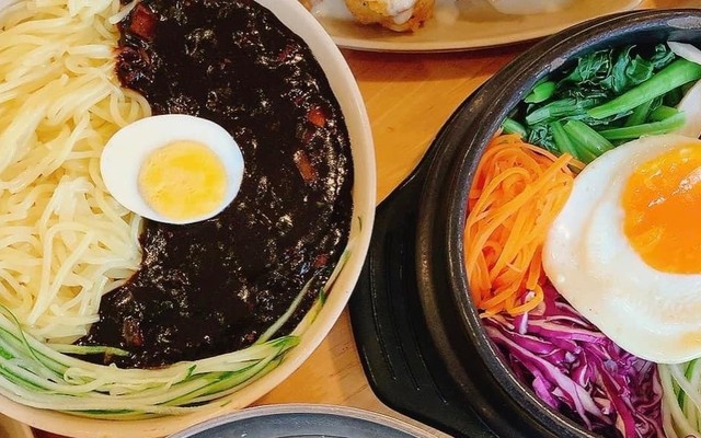 Ồ Cơm Gà Hàn Quốc & Nước Ép Trái Cây - Hoàng Quốc Việt