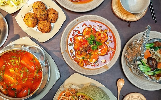 Lẩu Chay Nhà Nát - Sư Vạn Hạnh