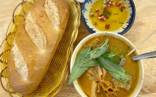 Phá Lấu Bò Cô Lài - Đường 42