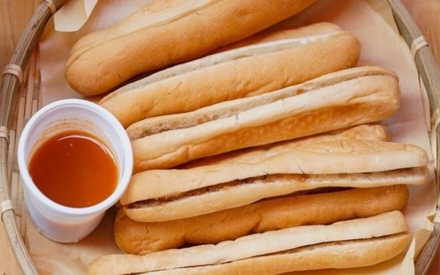 Bánh Mì Pate Côt Đèn Hải Phòng - Phan Văn Trường