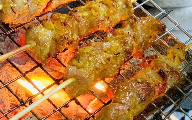 Quán M81 - Thịt Xiên Nướng - Hàng Chuối