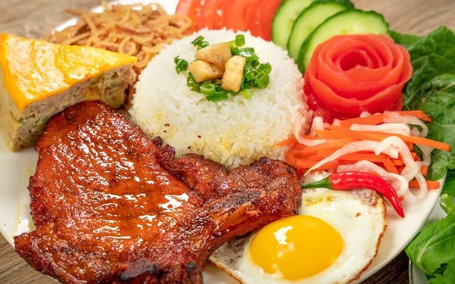 Chuỗi Cơm Tấm Xưa & Nay - Nguyễn Văn Tiết