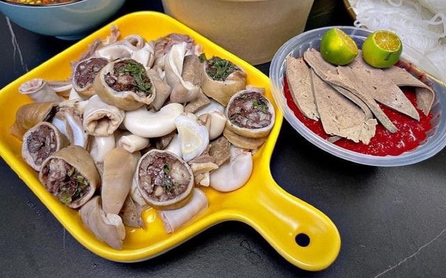 Cháo Lòng Gia Truyền Chai En - Đội Cấn