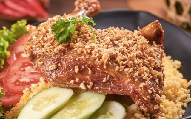 Quán Ăn MOON - Cơm Gà Xối Mỡ, Nui & Sinh Tố