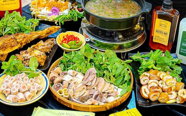 Ẩm Thực Cô Huế - Lòng Heo Số 1 Biên Hoà - Nguyễn Du