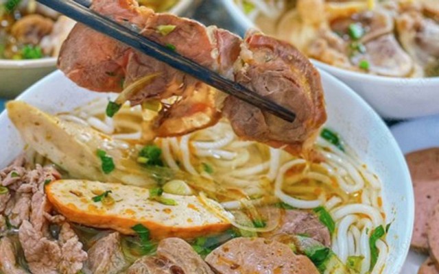 Tiệm Nhà Ngân - Khu Phố Tân Hiệp