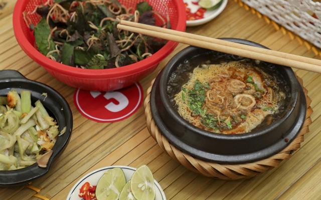 Long Lươn Xứ Nghệ - Bạch Thái Bưởi