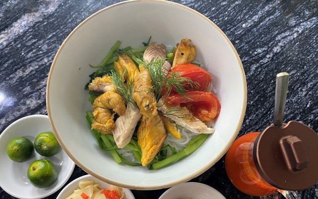 Canh Cá Cây Sưa - Lê Văn Lương