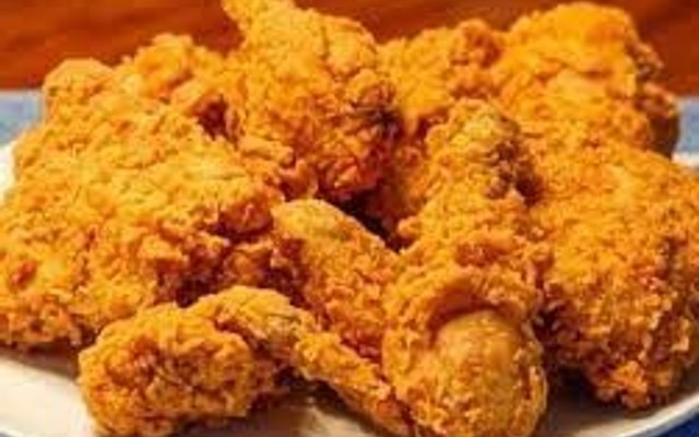 Chích Bông Bán Chicken - Gà Rán & Tokbokki