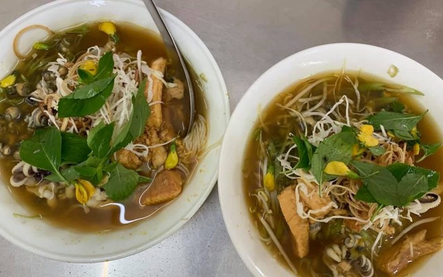 Quán Bún Cá Châu Đốc - 22 Nguyễn Thái Học