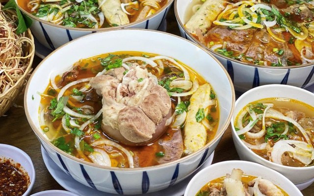 Bún Bò & Cơm Phần 939 - Lê Văn Phẩm
