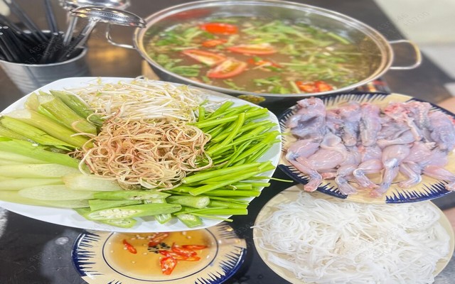 Tiệm Lẩu 8 Cá - Linh Đông