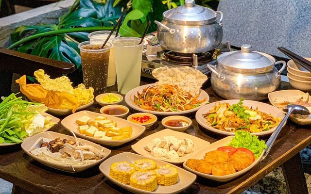 Lẩu Chay Nhà Nát - 67 Thành Thái