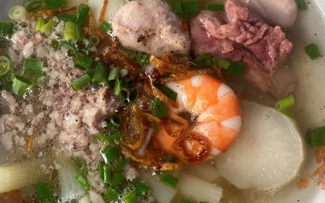 Hủ Tiếu Mì Hoành Thành & Bún Gạo Cô Bảy - Đường N9