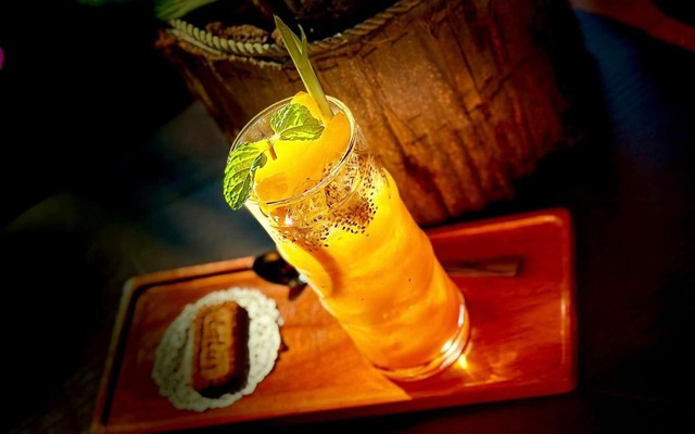 GÓC PHỐ 8.AM - Coffee, Tea & Sữa Chua Caramen