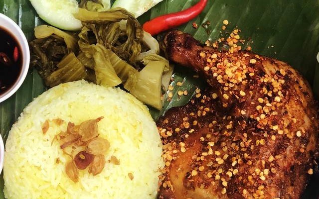 Cơm Gà Nướng Cô Ba Miền Tây - Trần Bình Trọng