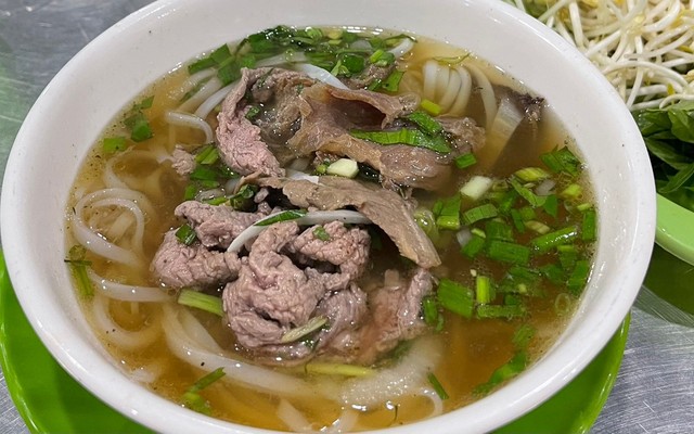 Phở Hoà - Phạm Cự Lượng