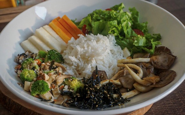 Ẩm Thực Chay Tuệ - Trần Hưng Đạo