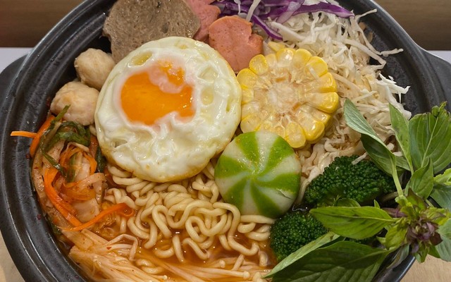 Phố Ăn Vặt - Đường 30/4