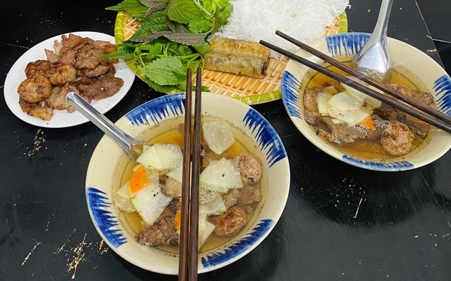 Bún Chả Phố Cổ Hà Nội - 179 Lê Hồng Phong