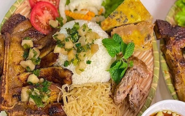 Cơm Tấm Sài Gòn - Yến Nghi