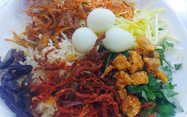 Bánh tráng trộn Sài Gòn - Lê Hồng Phong
