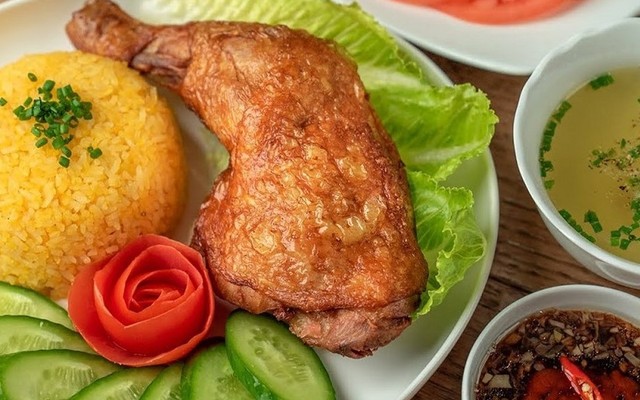 Cơm Gà Xối Mỡ 86 - Lý Thường Kiệt