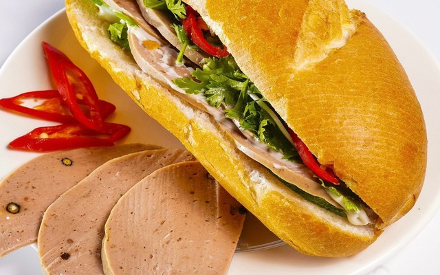 Bánh Mì Chả Lụa Hà Nội Gia Hân - Trần Hưng Đạo