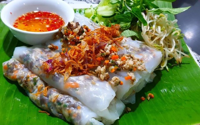 Bánh Cuốn Tráng Tay - 243 Cát Bi